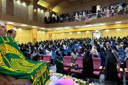 جشن باشکوه روز دختر با حضور خادمان حرم رضوی و اهدای سفر زیارتی مشهد برگزار شد